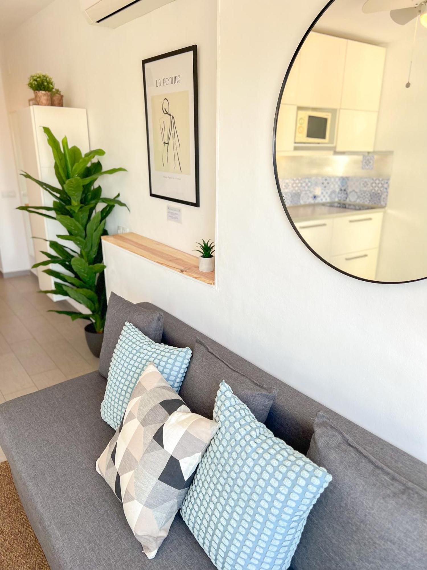 Elegant 1bdr Bright Flat With Pool Appartement