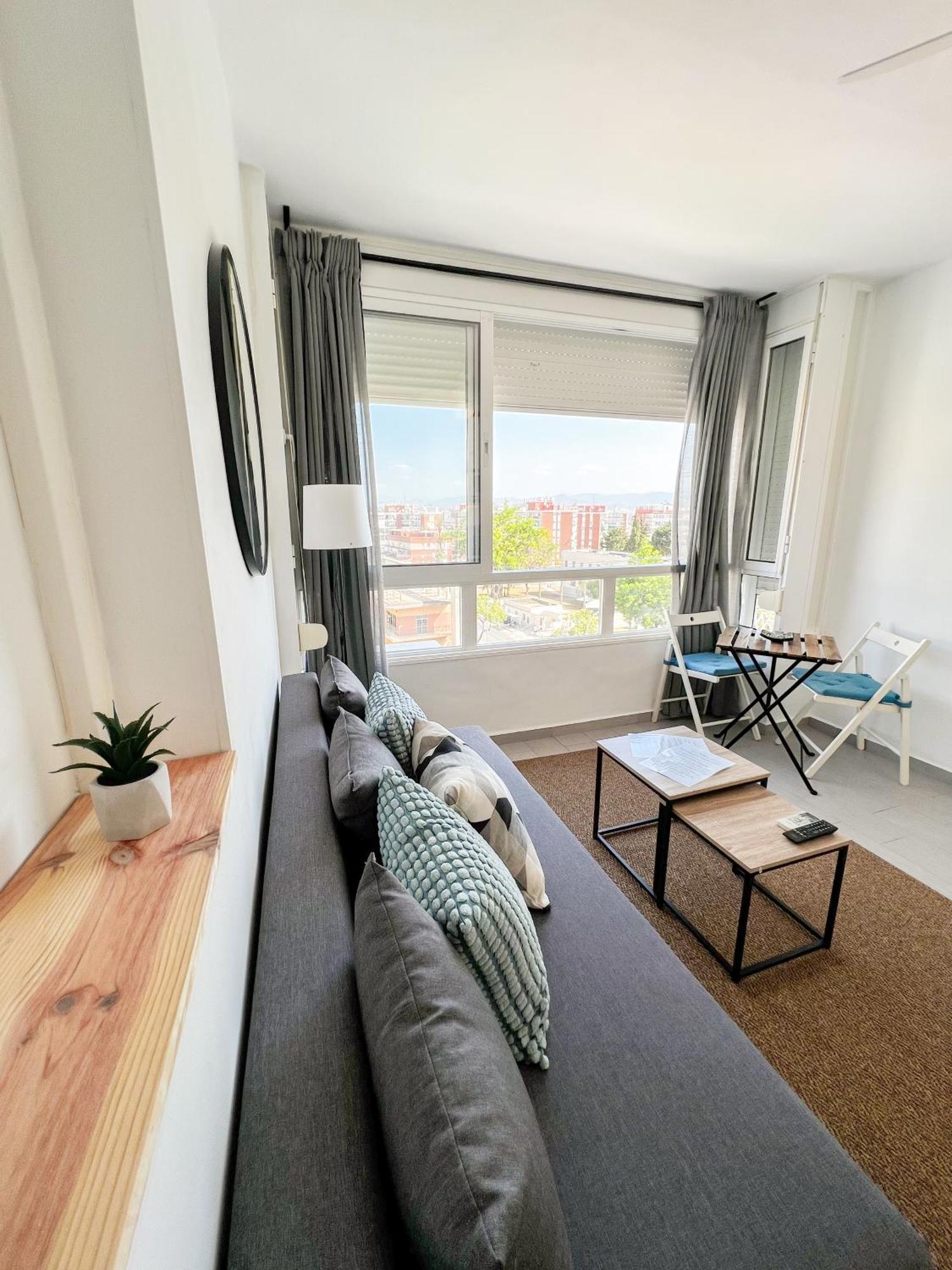 Appartement Elegant 1bdr Bright Flat With Pool Torremolinos
